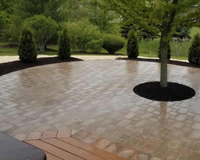 Landscape Materials: Pavers and Retaining Wall Blocks